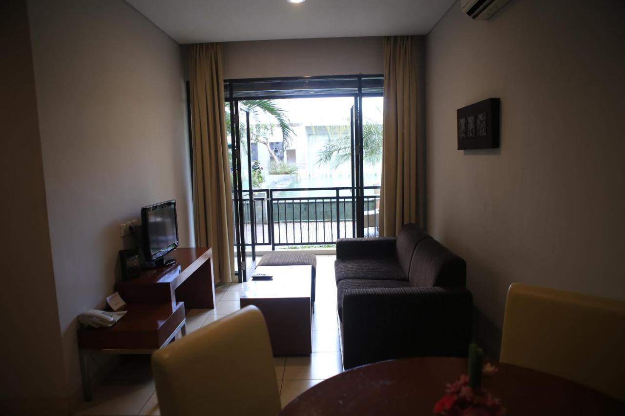 Grand Kuta Hotel And Residence Legian Exterior foto