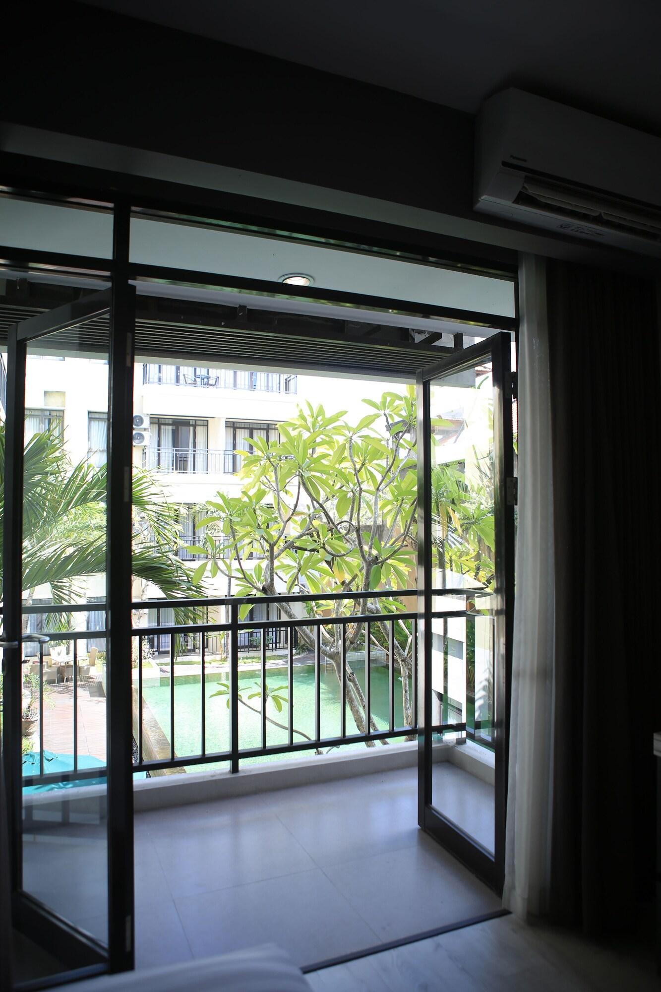 Grand Kuta Hotel And Residence Legian Exterior foto